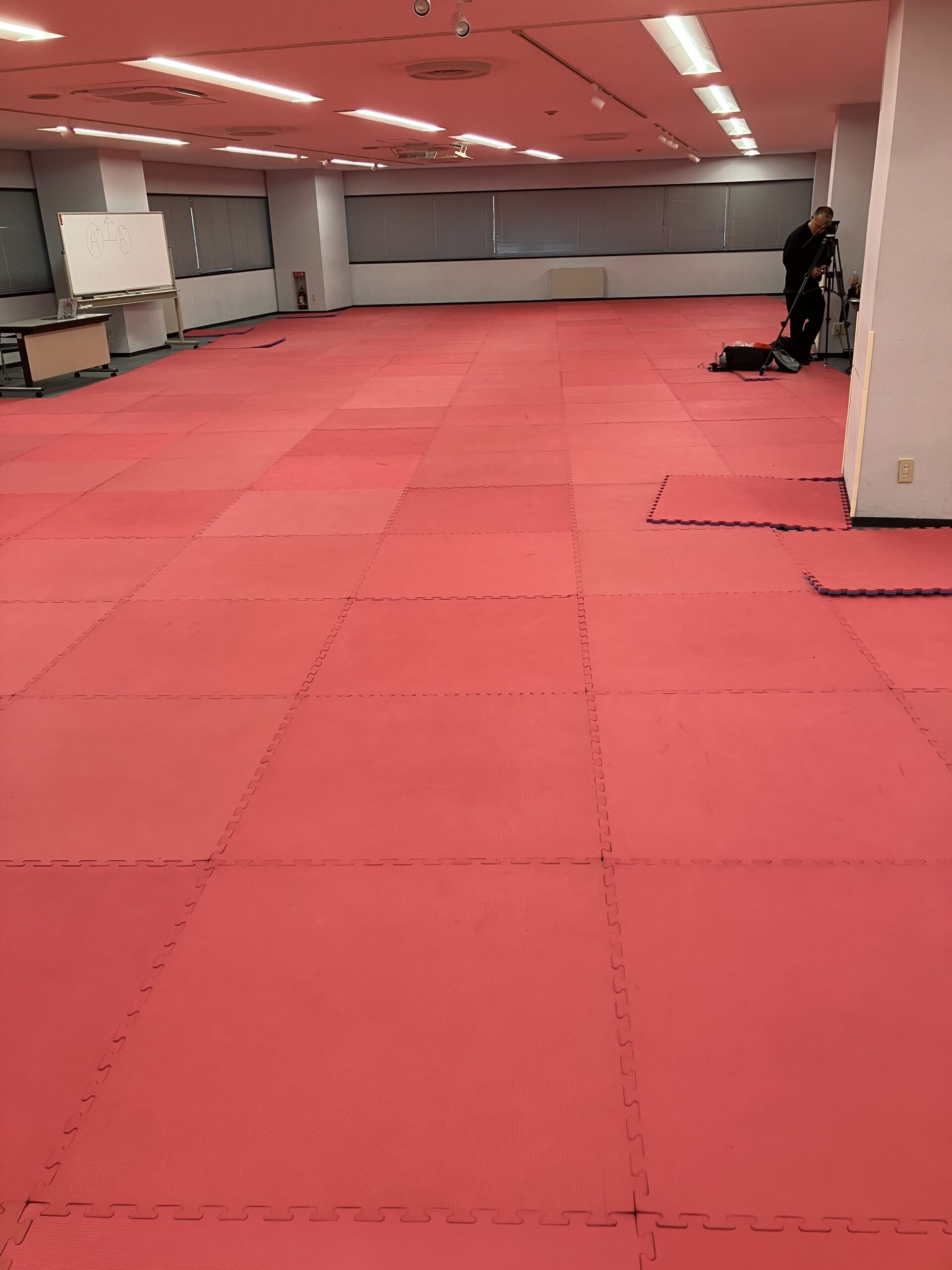 ジョイントマットがレンタルされました実際に設置した様子の写真。